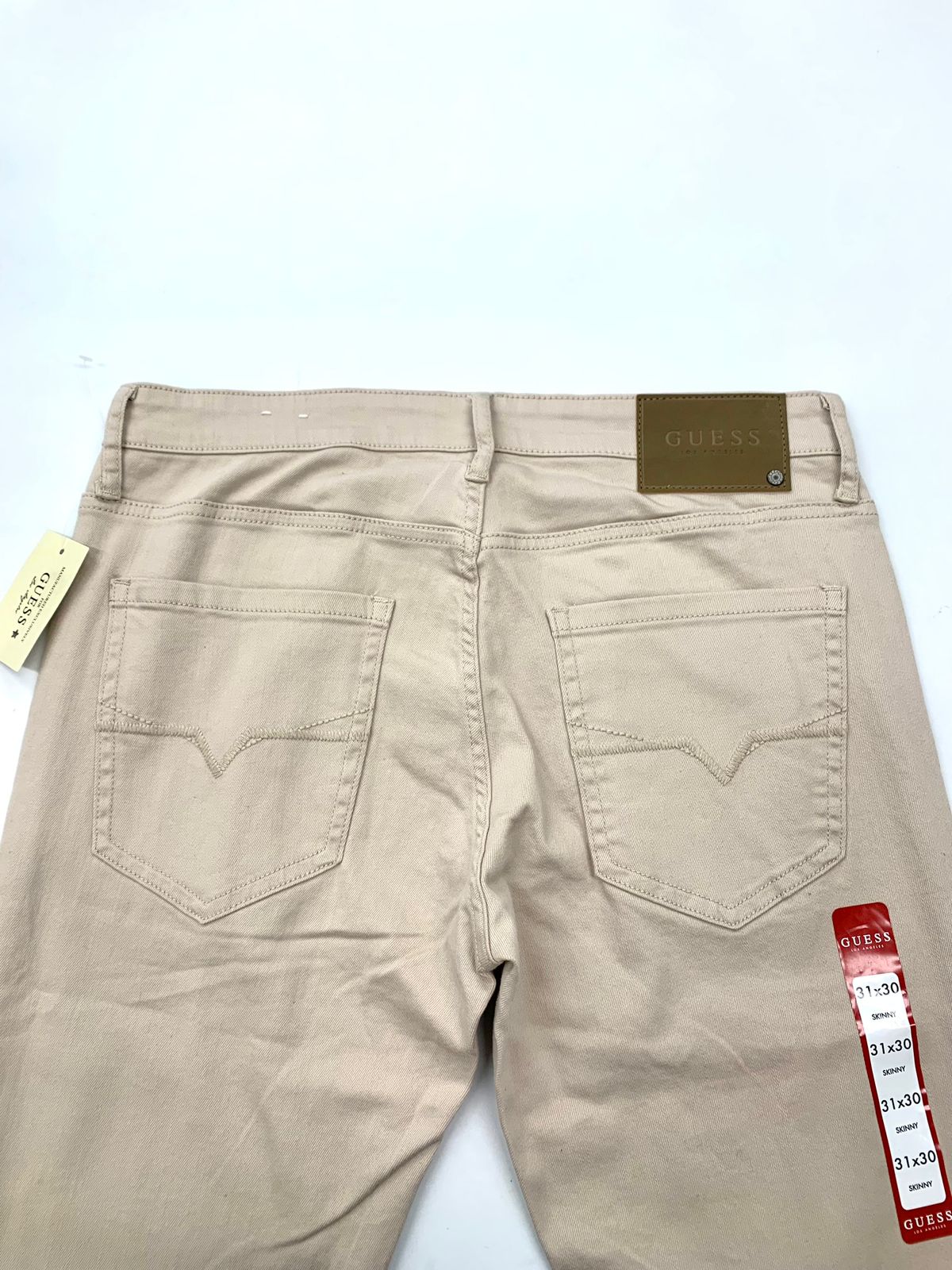 Pantalón Guess para Caballero Diferentes tallas